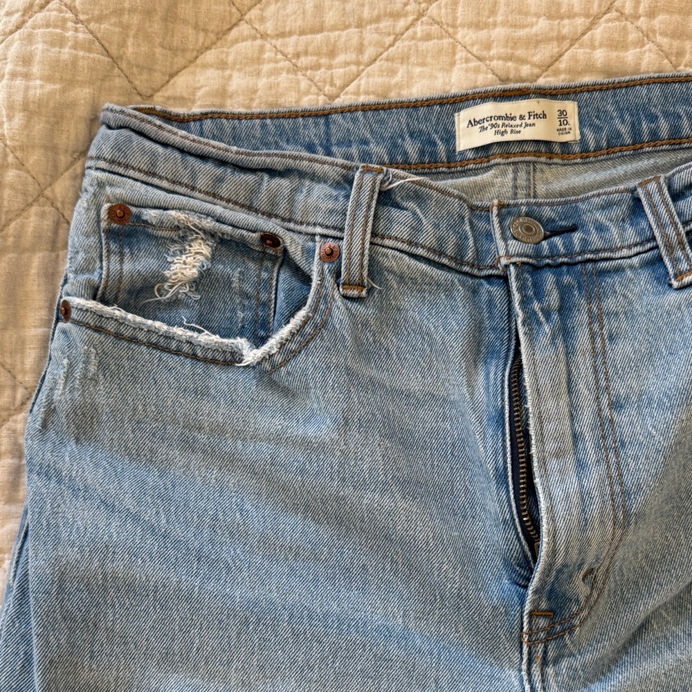 Abercrombie & Fitch Women’s Denim